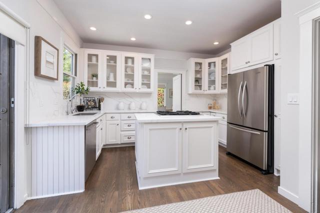 841 Fairfield Road, Burlingame CA: https://media.crmls.org/mediaz/aadb402e-51c7-4fed-915a-c7b83d406b5f.jpg