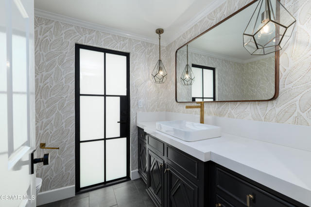 87 Pinecrest Road, Westlake Village CA: https://media.crmls.org/mediaz/aadbc8e3-89fe-43f3-b090-a4f57559ba60.jpg