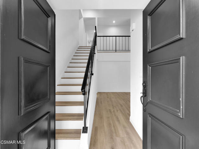 3950 United Road, Agoura Hills CA: https://media.crmls.org/mediaz/aadc48e9-50b0-4e2a-8780-91bf10dd185b.jpg