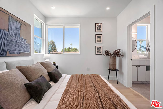 5832 David Avenue, Culver City CA: https://media.crmls.org/mediaz/aadd6809-e0a7-42ae-83d5-4e52470b4b53.jpg