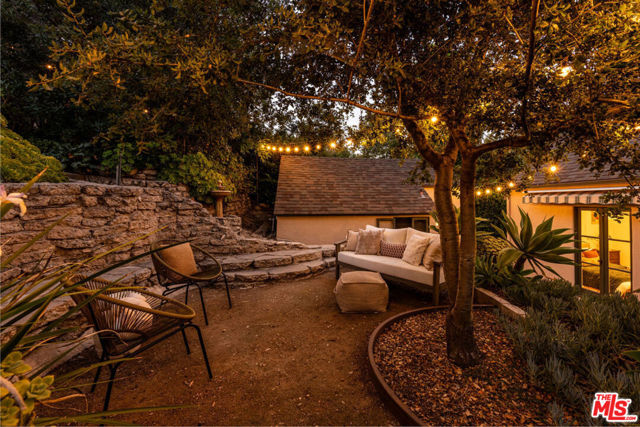 1117 N Avenue 64, Los Angeles CA: https://media.crmls.org/mediaz/aadd8e50-db87-4826-9e5b-d064eb8126ab.jpg