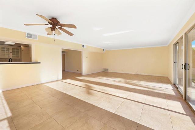 1617 E Paseo El Mirador, Palm Springs CA: https://media.crmls.org/mediaz/aade441d-cfd2-4935-b865-52b614349032.jpg