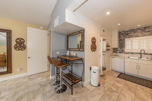 Image 11 of 38 For 48697 Eisenhower Drive