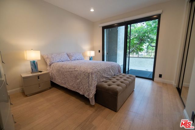 8110 Manitoba Street, Playa del Rey CA: https://media.crmls.org/mediaz/aadee0d8-f200-425e-b72c-88a21cb6012e.jpg
