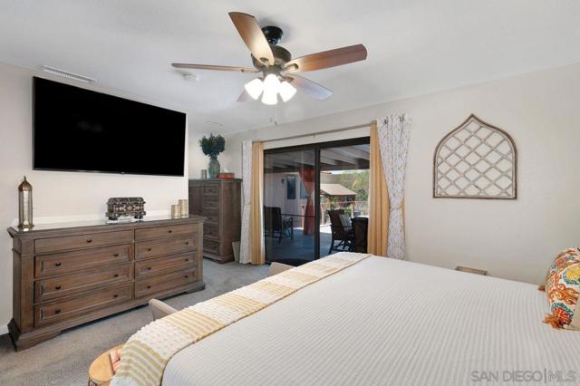 25657 Bellemore Dr, Ramona CA: https://media.crmls.org/mediaz/aadfcc6e-a991-4f38-8b27-e6a69cc7df5c.jpg