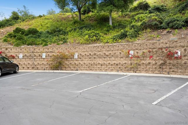 4111 Massachusetts Ave, La Mesa CA: https://media.crmls.org/mediaz/aae07d04-f75e-40e9-9a99-57f1ec383f36.jpg