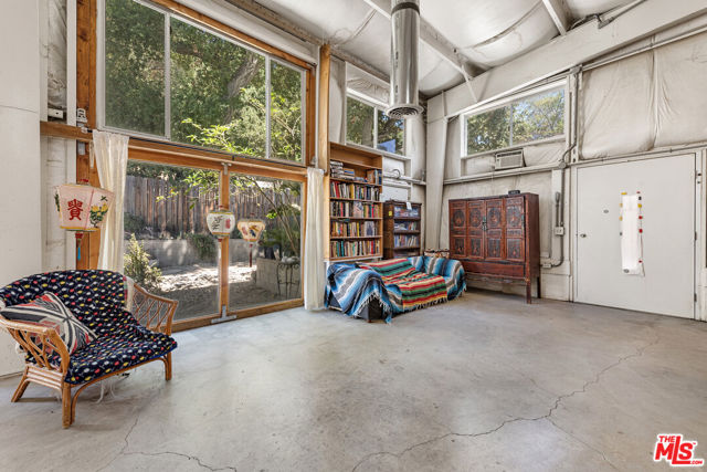 6349 Blanchard Canyon Road, Tujunga CA: https://media.crmls.org/mediaz/aae21e2c-f972-4166-873c-933ccb843e85.jpg