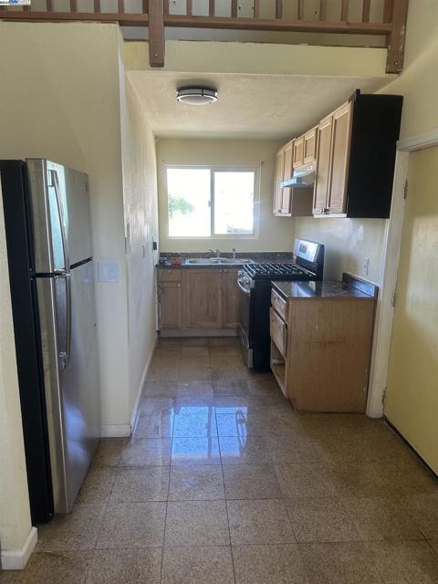 Image 11 of 29 For 490 Gobbi St