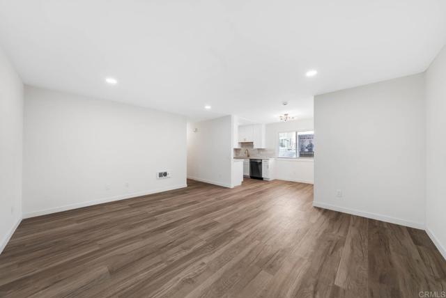 Detail Gallery Image 3 of 34 For 3825 Van Dyke Ave Apt 3, San Diego,  CA 92105 - 2 Beds | 1/1 Baths