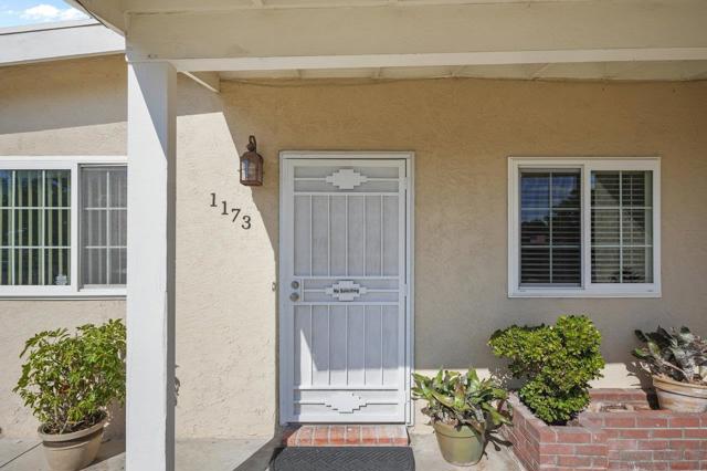 1173 Oasis Ave, Chula Vista CA: https://media.crmls.org/mediaz/aae419b0-ea4f-48c9-90a0-dbad859dc3e4.jpg