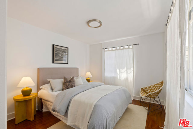 6043 Madden Avenue, Los Angeles CA: https://media.crmls.org/mediaz/aae506a2-bcf2-499e-bfb0-a1a205ab9b36.jpg