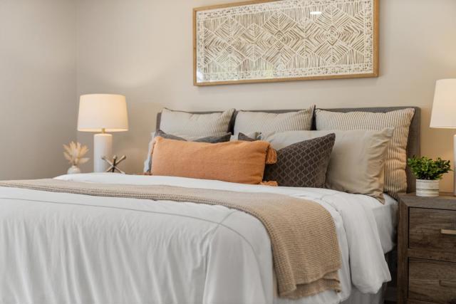 8 Claremont Court, Millbrae CA: https://media.crmls.org/mediaz/aae50941-36d4-4fe2-ae90-138517b9ed26.jpg