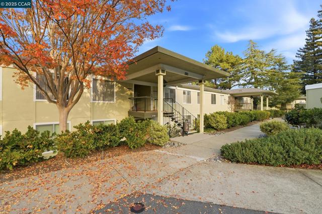 3120 Ptarmigan Dr., Walnut Creek CA: https://media.crmls.org/mediaz/aae50f5a-1813-4410-a6bc-414fa1615551.jpg