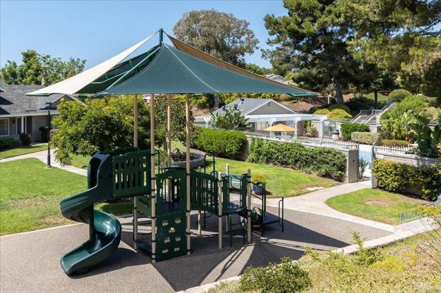 1977 Country Grove Lane, Encinitas CA: https://media.crmls.org/mediaz/aae52c92-275d-4370-8f56-5cfb7a5bc47b.jpg