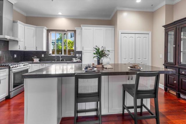 20393 Zorka Avenue, Saratoga CA: https://media.crmls.org/mediaz/aae53aba-be07-4019-8901-90064bb7026b.jpg