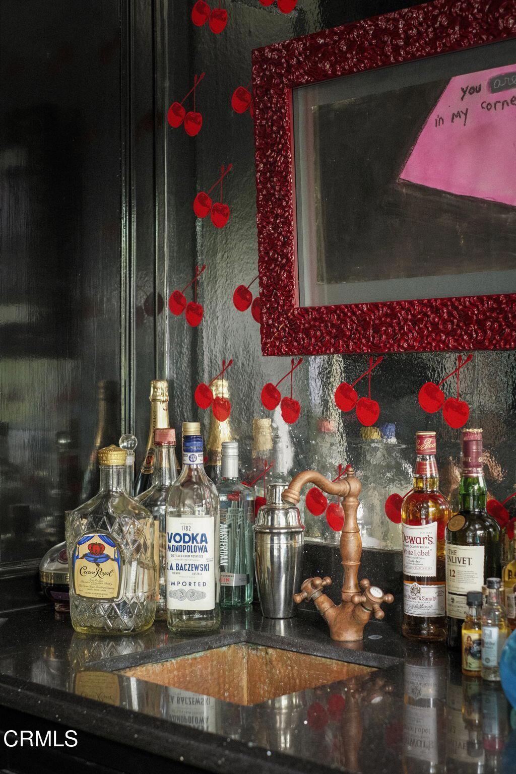 https://media.crmls.org/mediaz/aae69196-378c-4f93-8c28-660146944016.jpg?preset=X-Large