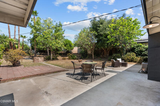 3167 Waco Avenue, Simi Valley CA: https://media.crmls.org/mediaz/aae69772-cfb5-4c82-8e60-542867412983.jpg