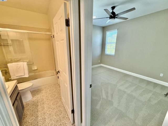 5825 Dresslar Cir, Livermore CA: https://media.crmls.org/mediaz/aae70e00-4d78-42ed-a911-62518e6a85b6.jpg