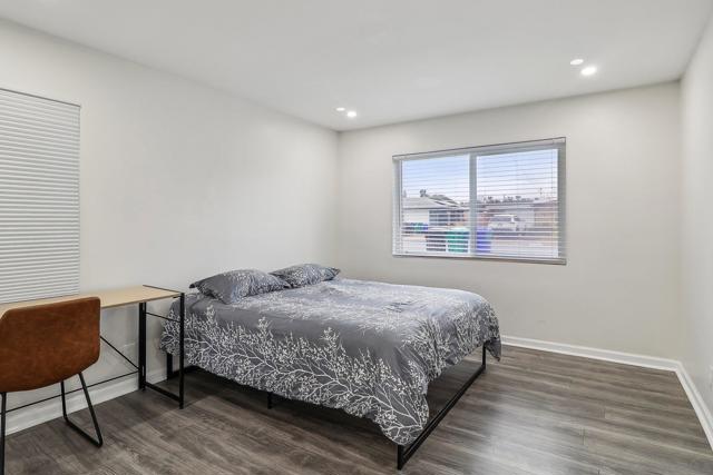 6242 Thorn St, San Diego CA: https://media.crmls.org/mediaz/aae711e1-4b34-4d93-ba72-6de3e6873e4d.jpg
