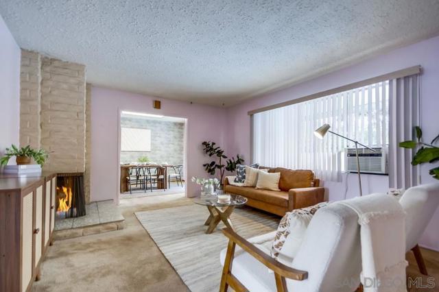 Spacious living room!
