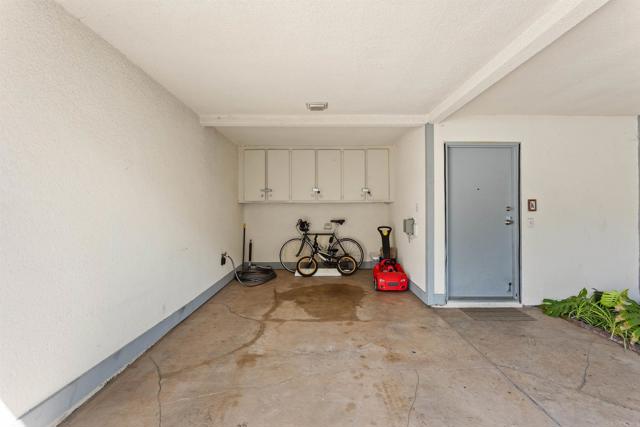 Detail Gallery Image 4 of 47 For 2388 Altisma Way #10 OR K,  Carlsbad,  CA 92009 - 2 Beds | 2 Baths