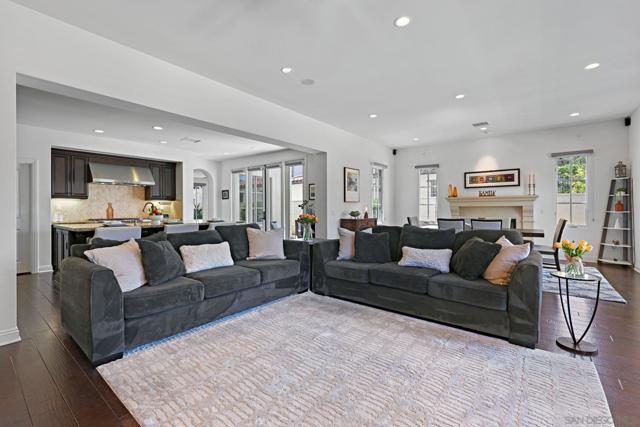 17216 Turf Club Dr, San Diego CA: https://media.crmls.org/mediaz/aae8333e-37c0-4e8f-8e3e-1acafa17a202.jpg