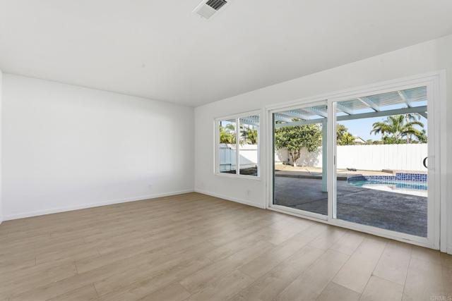 Detail Gallery Image 16 of 53 For 1503 Villa Cardiff Dr, Cardiff By The Sea,  CA 92007 - 5 Beds | 2/1 Baths