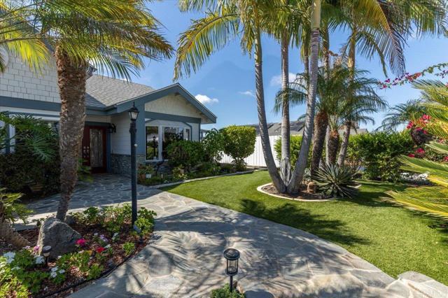 1054 La Sombra Drive, San Marcos CA: https://media.crmls.org/mediaz/aae9c09c-ecb5-4d15-96ae-8dbabc01623e.jpg