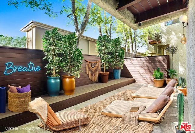 1979 Grace Avenue, Los Angeles CA: https://media.crmls.org/mediaz/aae9f3d5-71e3-46a3-ab66-7a919173db53.jpg