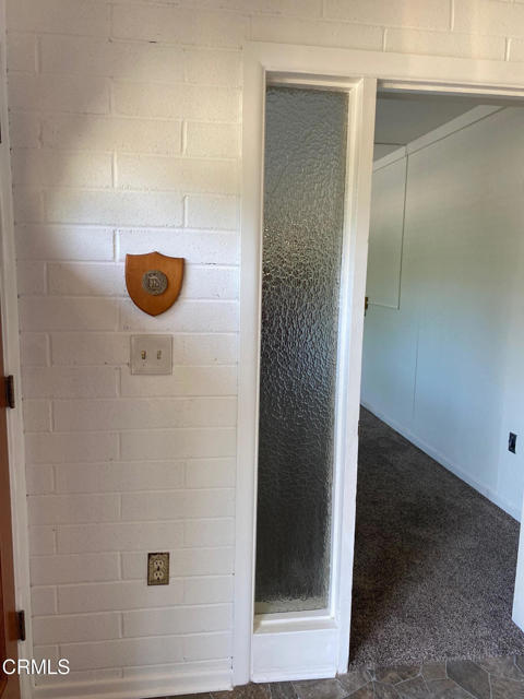 1073 Shippee Lane, Ojai CA: https://media.crmls.org/mediaz/aaeac0de-6366-4b75-b22d-9a6f5ee4bde5.jpg
