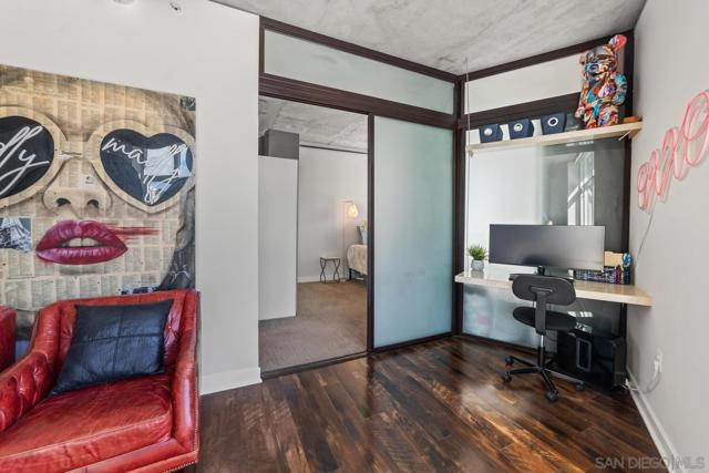 1080 Park Blvd, San Diego CA: https://media.crmls.org/mediaz/aaeb8025-4dc0-472f-bb54-79cf6c78b563.jpg