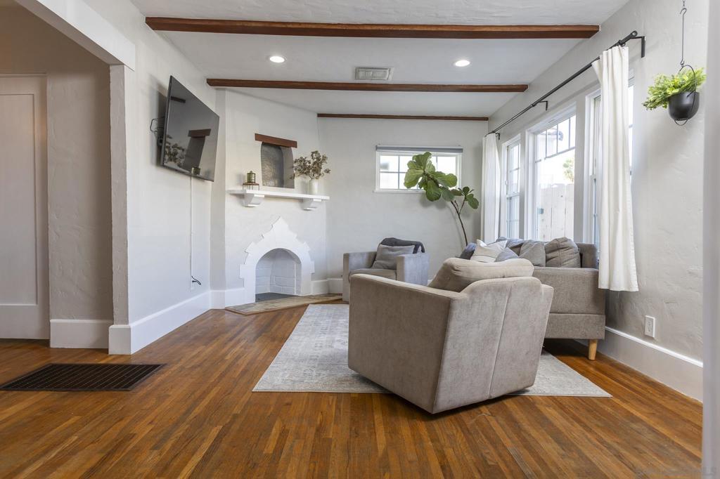 4256 Menlo - photo 7