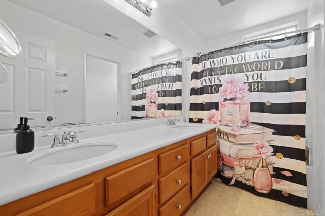 Detail Gallery Image 24 of 42 For 1546 Quiet Trail Dr, Chula Vista,  CA 91915 - 3 Beds | 2/1 Baths