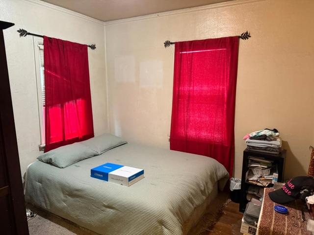 65 Buena Vista Street, Salinas CA: https://media.crmls.org/mediaz/aaed3b5b-ab68-4e07-a16e-9e4fd7d69d9b.jpg