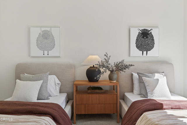 Detail Gallery Image 25 of 36 For 6110 Cobblestone Dr, Ventura,  CA 93003 - 4 Beds | 2/1 Baths