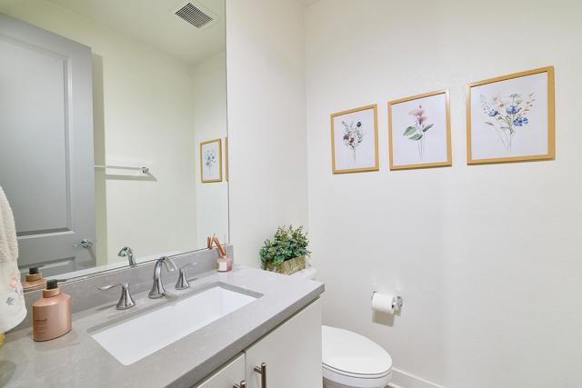 Detail Gallery Image 16 of 41 For 1278 via Fanal, Oceanside,  CA 92056 - 4 Beds | 2/1 Baths