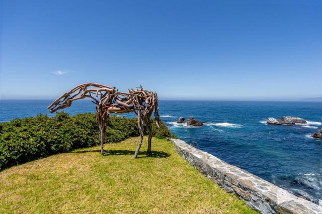 53810 Highway 1, Big Sur CA: https://media.crmls.org/mediaz/aaee957f-7162-4a0c-8158-81c979750c9a.jpg