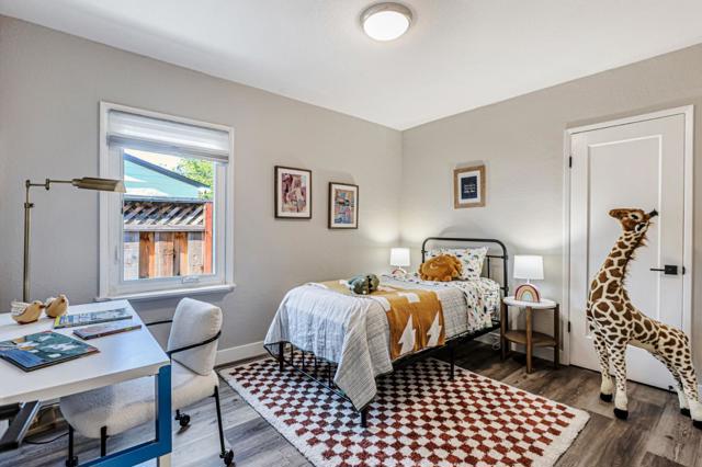 564 Irving Avenue, San Jose CA: https://media.crmls.org/mediaz/aaeefa43-cf02-49a9-9909-d8964d936d5a.jpg
