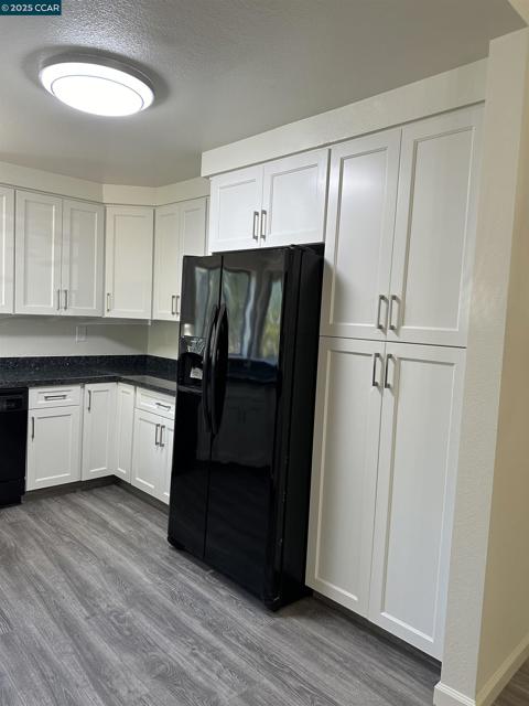 161 Tuscany Ct, Hercules CA: https://media.crmls.org/mediaz/aaefd8cb-de03-4bb3-ae21-439751b09f08.jpg