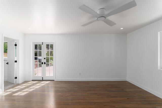 Detail Gallery Image 21 of 39 For 6653 Aranda Ave, La Jolla,  CA 92037 - 3 Beds | 2/1 Baths