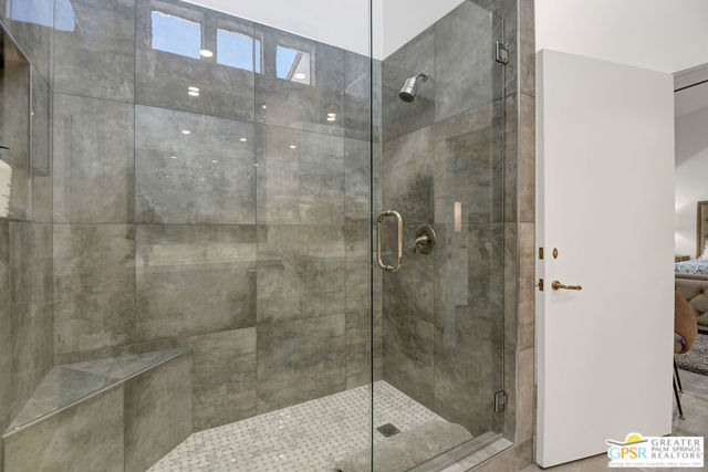 186 S Kavenish Drive, Rancho Mirage, CA 92270