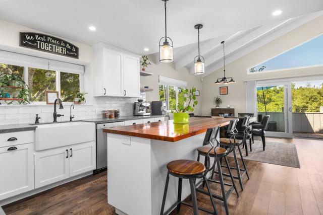 22 Quien Sabe Road, Scotts Valley CA: https://media.crmls.org/mediaz/aaf086ba-b42f-48d5-9d08-4ace8381d568.jpg