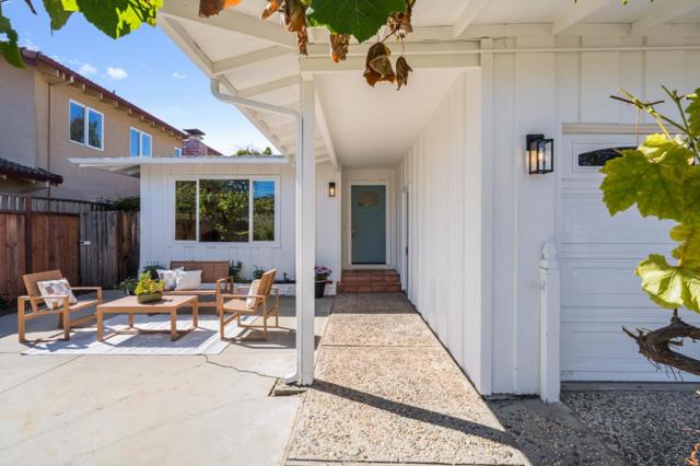 506 Bayview Drive, Aptos CA: https://media.crmls.org/mediaz/aaf0da4d-9ecb-46a6-821a-0b4871d5e97f.jpg