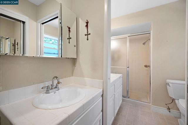 35 Alta Sierra Pl, Alamo CA: https://media.crmls.org/mediaz/aaf1948c-5596-4f6e-aa22-f16aeb1c39ab.jpg