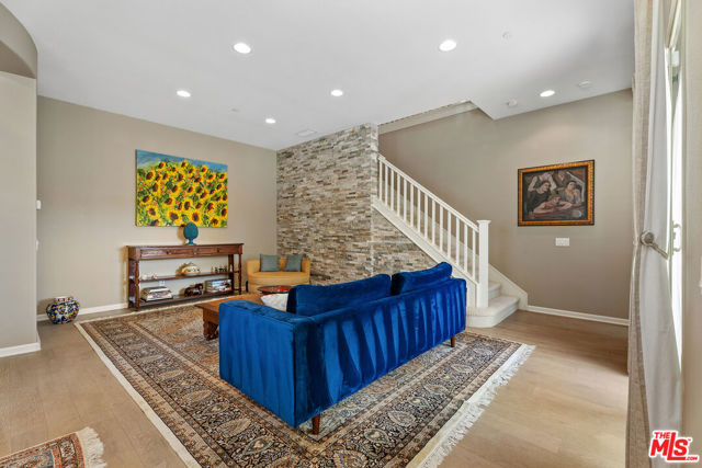 115 Primrose Drive, Foothill Ranch CA: https://media.crmls.org/mediaz/aaf19a48-12b8-49c5-8c50-98629b6cb634.jpg
