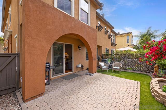 Image 38 of 54 For 2756 Bellezza Dr.