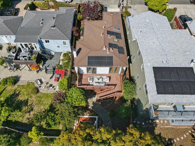 6532 Claremont Avenue, Richmond CA: https://media.crmls.org/mediaz/aaf46bba-c392-46bb-8649-727784eaf647.jpg