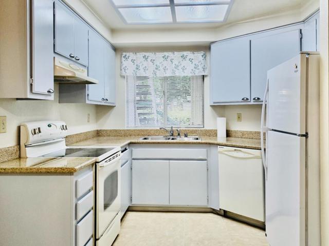 3064 FLINT Street, Union City CA: https://media.crmls.org/mediaz/aaf5e2f1-120a-4026-bc53-dda46f0f9894.jpg