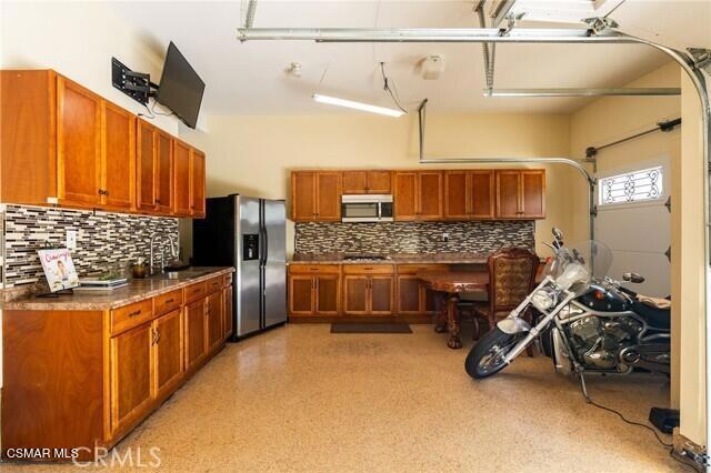 4109 Laurelview Drive, Moorpark CA: https://media.crmls.org/mediaz/aaf606c3-d6e5-478f-96eb-726256984840.jpg