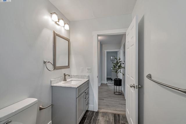 5444 Bancroft, Oakland CA: https://media.crmls.org/mediaz/aaf624f5-b9be-43cd-9c19-c656bfb5cf72.jpg
